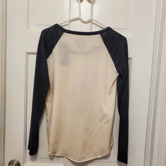 NWT Chaser Graphic Tee Size Medium T.G.I.F., fun, casual - Picture 6 of 7